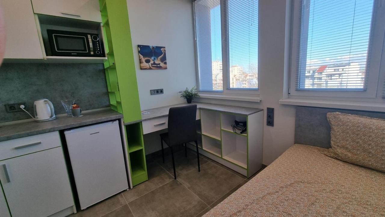Dorm Bg Pet-Friendly Aparthotel Стара-Загора Экстерьер фото