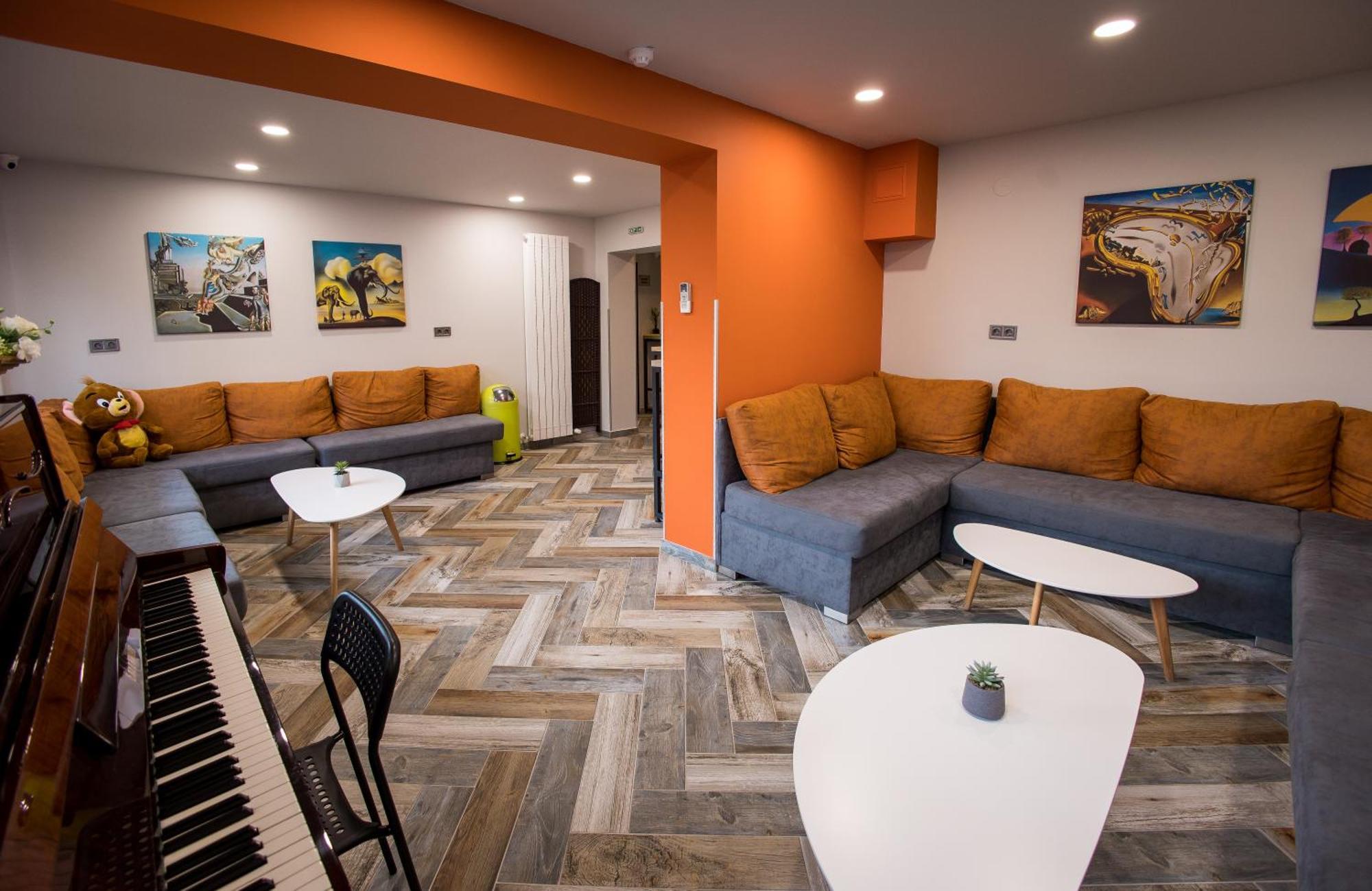 Dorm Bg Pet-Friendly Aparthotel Стара-Загора Экстерьер фото